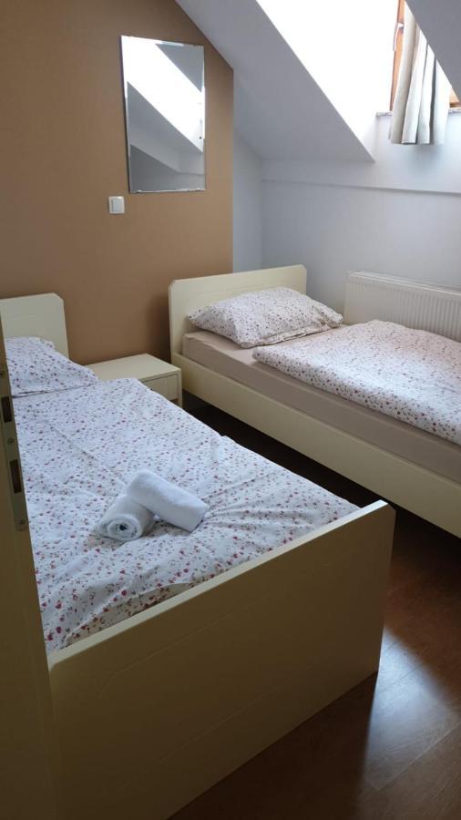 Hotel Vinarija Zlatar Esterno foto