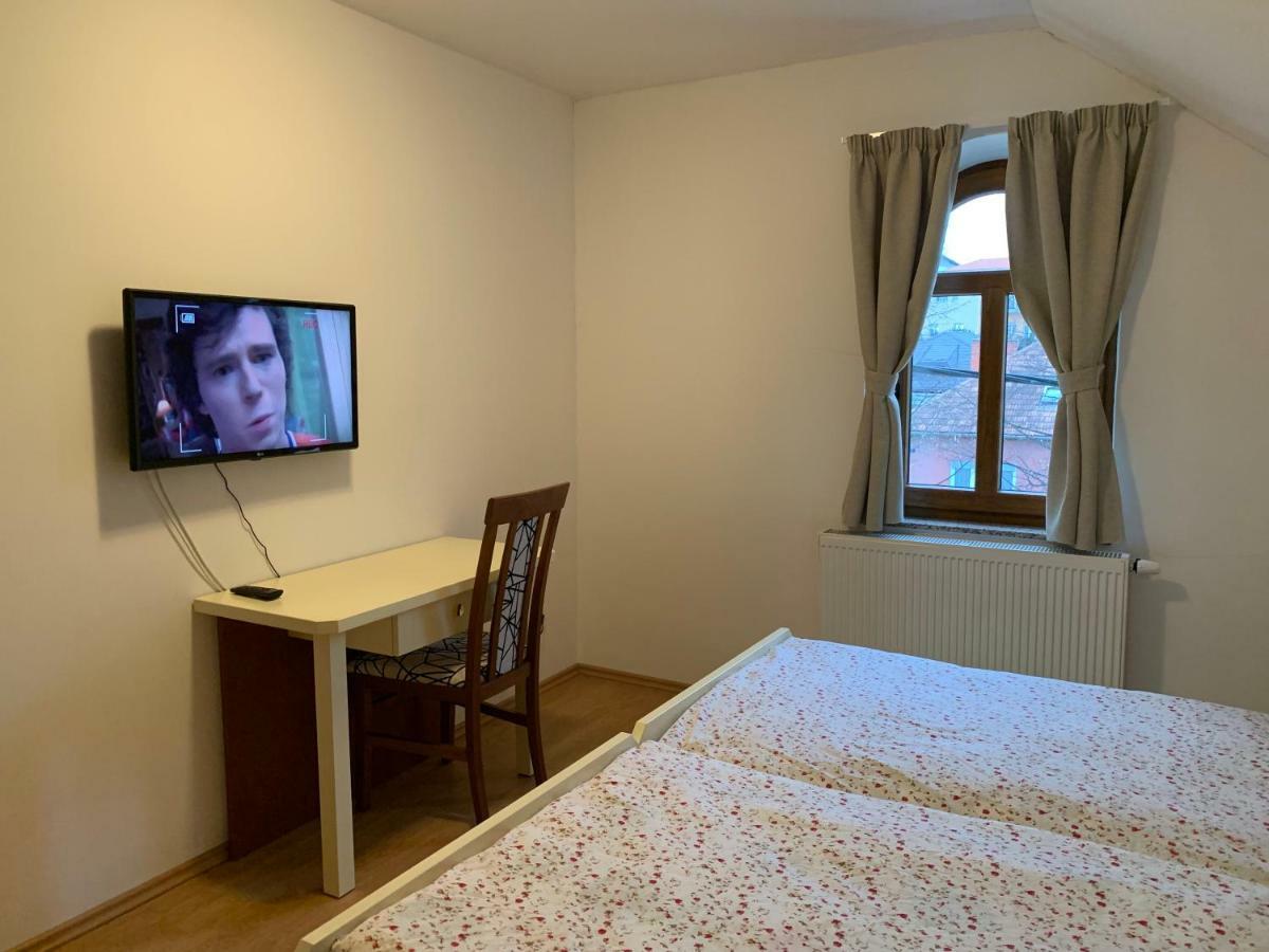 Hotel Vinarija Zlatar Esterno foto