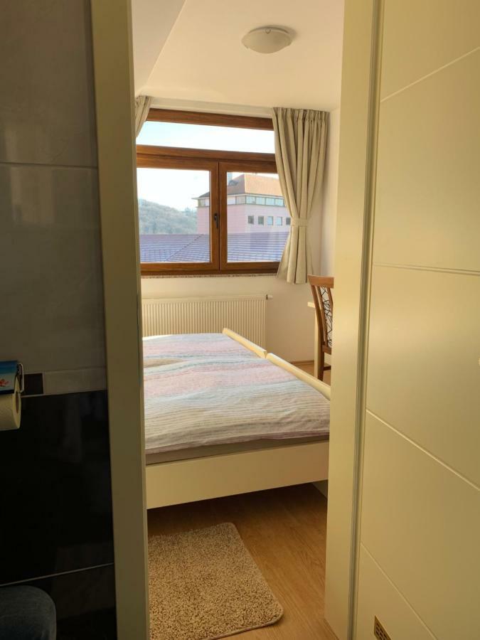 Hotel Vinarija Zlatar Esterno foto
