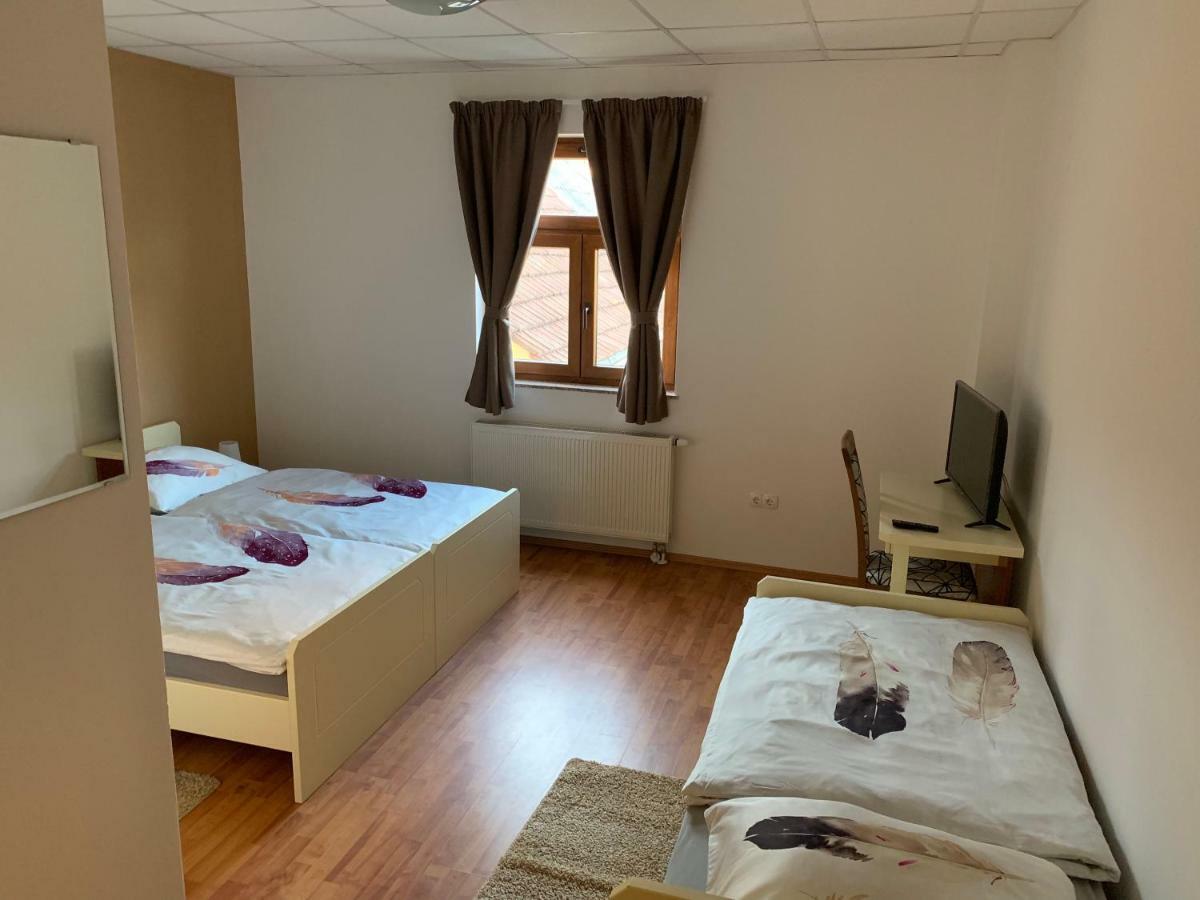 Hotel Vinarija Zlatar Esterno foto