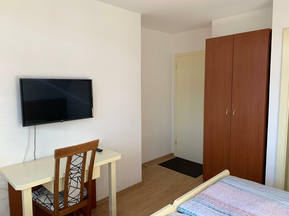 Hotel Vinarija Zlatar Esterno foto