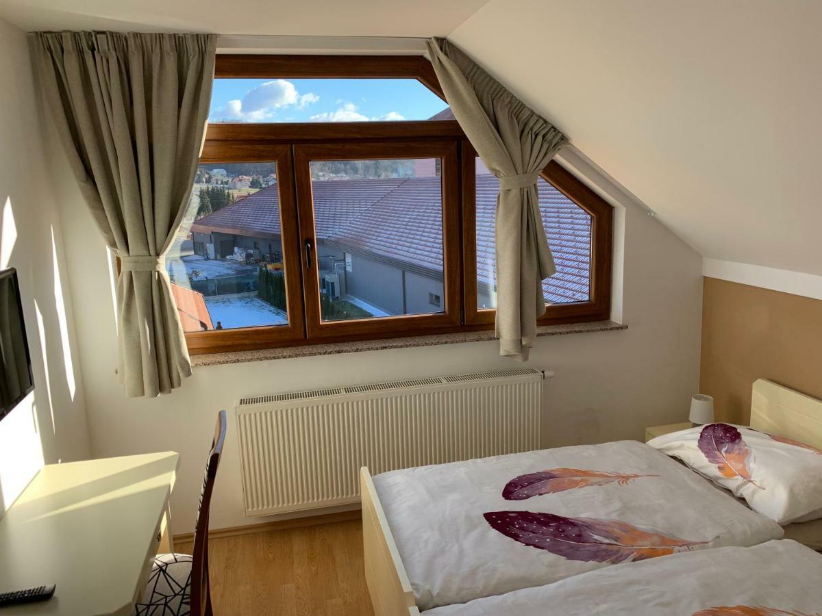 Hotel Vinarija Zlatar Esterno foto