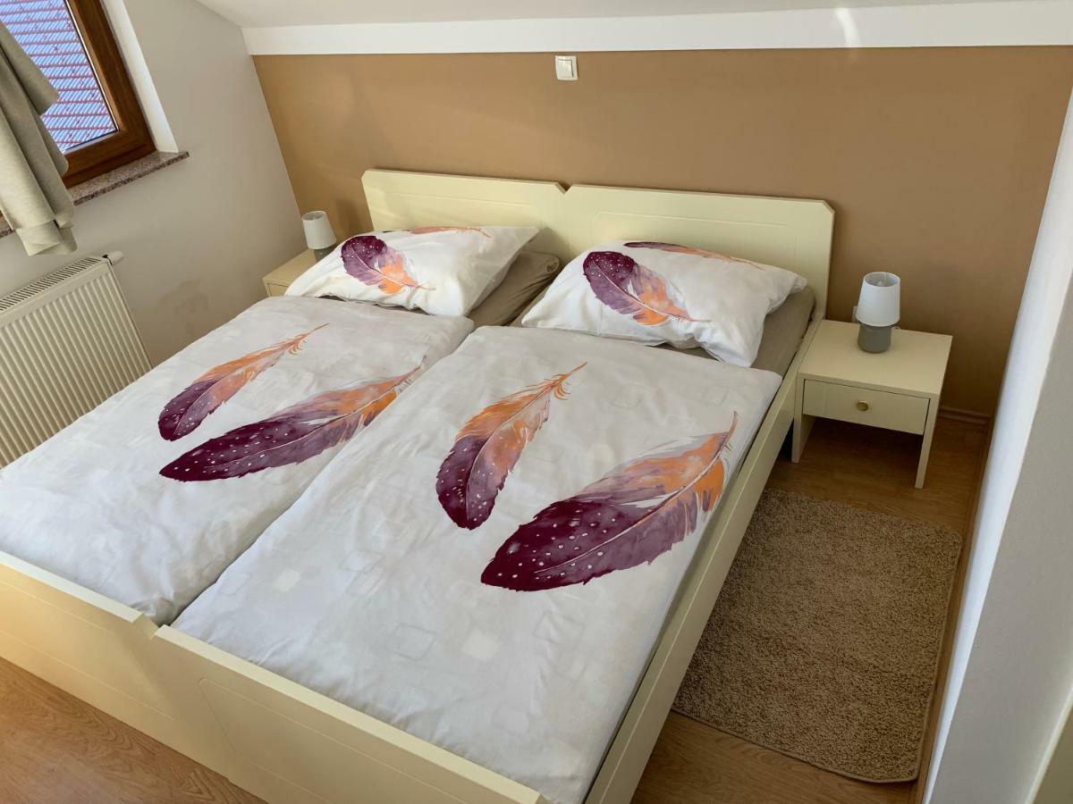Hotel Vinarija Zlatar Esterno foto